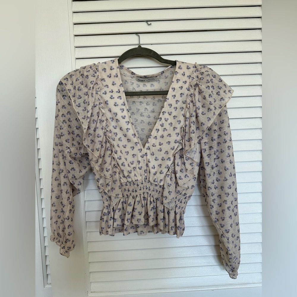 Pull & Bear Floral long sleeve Blouse XS